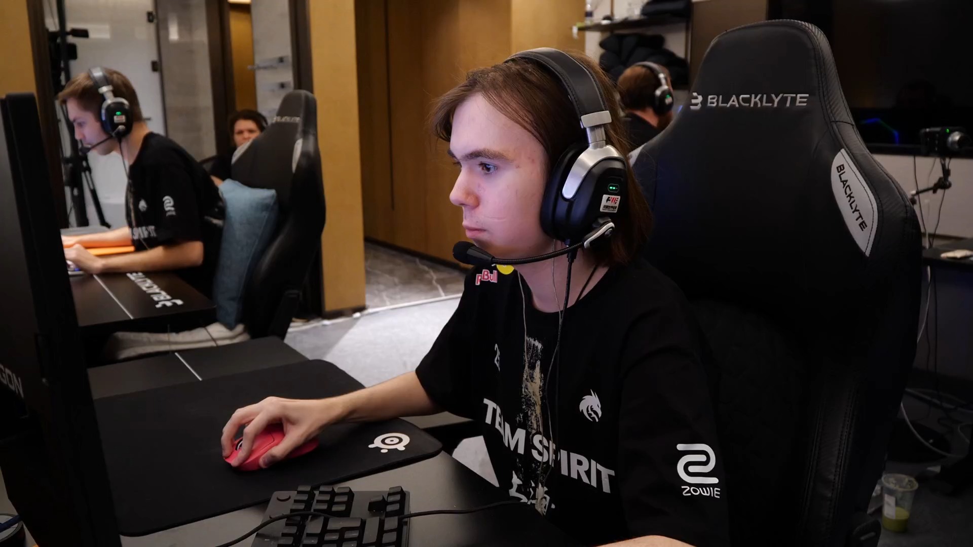 心正面临严 心正面临严